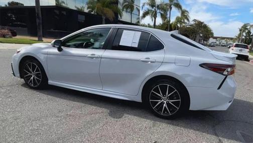 2023 Toyota Camry SE