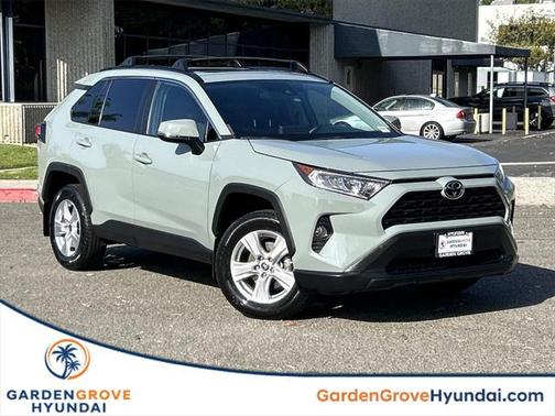 2021 Toyota RAV4 XLE