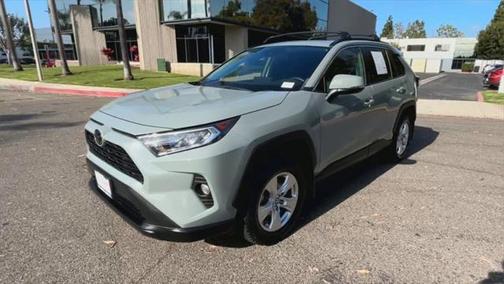 2021 Toyota RAV4 XLE