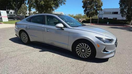 2023 Hyundai SONATA Hybrid Limited