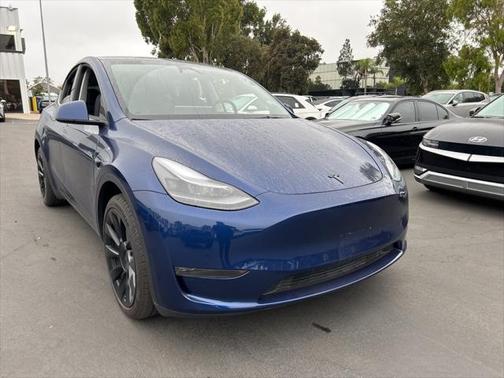 2024 Tesla Model Y Long Range Dual Motor All-Wheel Drive
