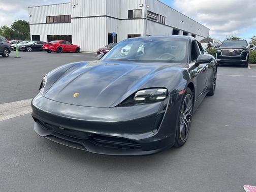 2022 Porsche Taycan Base
