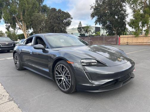 2022 Porsche Taycan Base