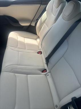 2022 Tesla Model S Base