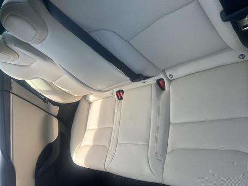 2022 Tesla Model S Base