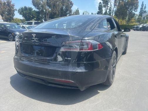 2022 Tesla Model S Base