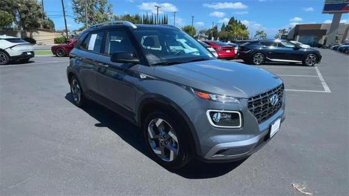 2024 Hyundai VENUE Limited