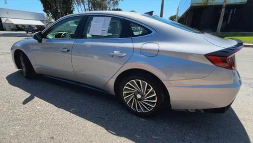 2023 Hyundai SONATA Hybrid SE
