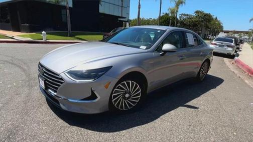 2023 Hyundai SONATA Hybrid SE
