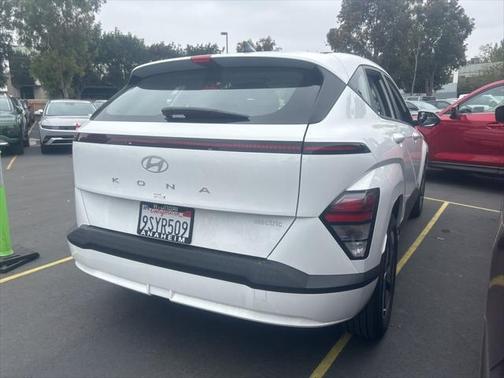 2025 Hyundai KONA EV SE
