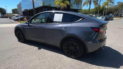 2023 Tesla Model Y RWD