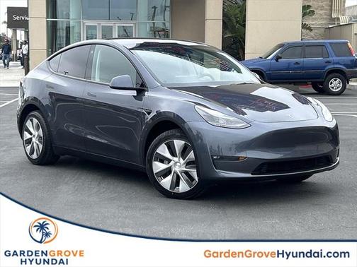 2023 Tesla Model Y Long Range Dual Motor All-Wheel Drive