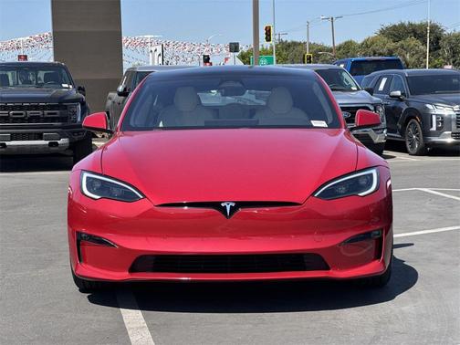 2022 Tesla Model S Plaid