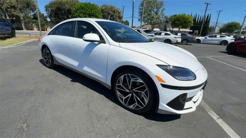 2025 Hyundai IONIQ 6 SEL