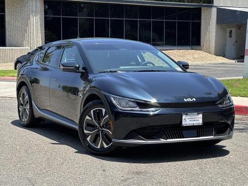 2024 Kia EV6 Light