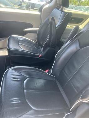 2022 Chrysler Pacifica Hybrid Limited