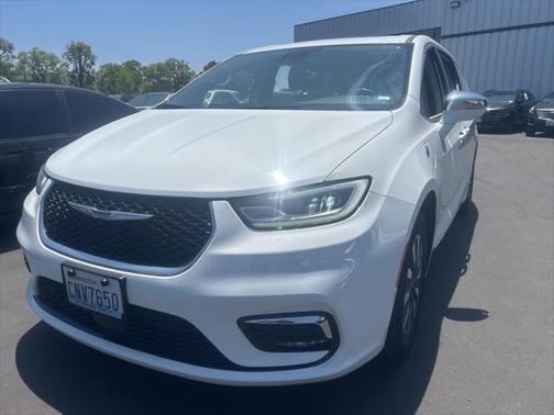 2022 Chrysler Pacifica Hybrid Limited