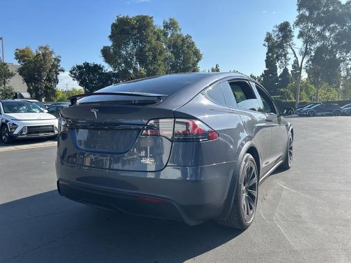 2022 Tesla Model X Plaid Tri Motor All-Wheel Drive