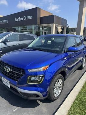 2022 Hyundai VENUE SE