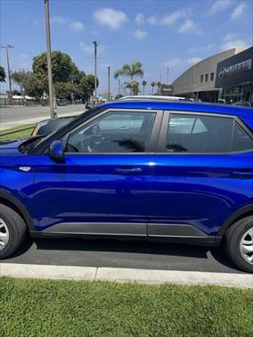 2022 Hyundai VENUE SE
