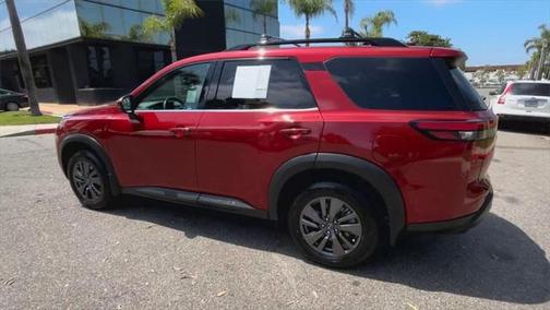 2022 Nissan Pathfinder SV 2WD