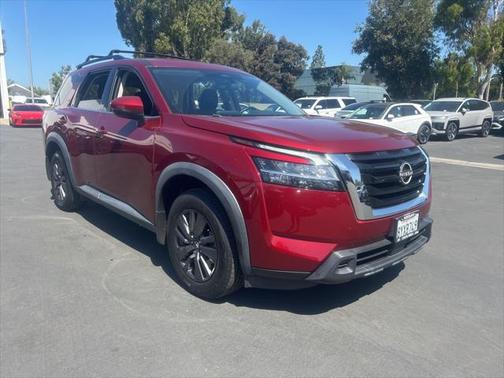 2022 Nissan Pathfinder SV 2WD
