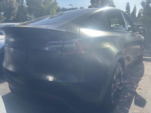 2024 Tesla Model Y Performance Dual Motor All-Wheel Drive