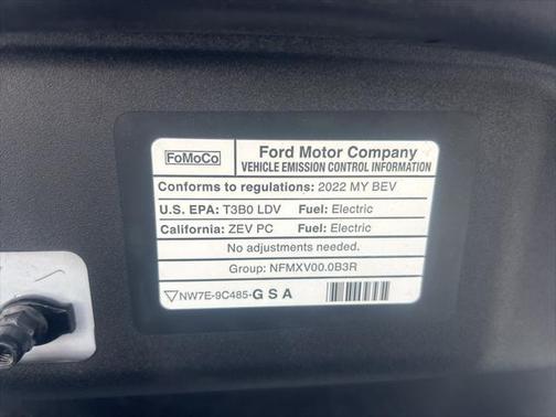 2022 Ford Mustang Mach-E Select