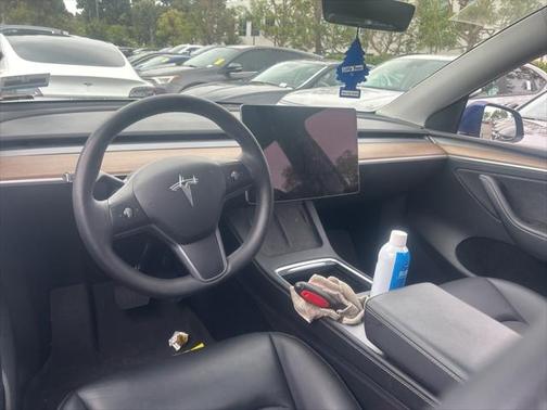 2023 Tesla Model Y Long Range Dual Motor All-Wheel Drive