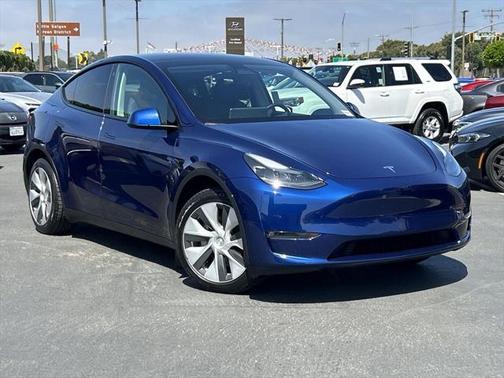 2023 Tesla Model Y Long Range Dual Motor All-Wheel Drive