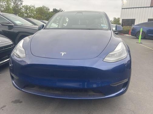 2023 Tesla Model Y Long Range Dual Motor All-Wheel Drive