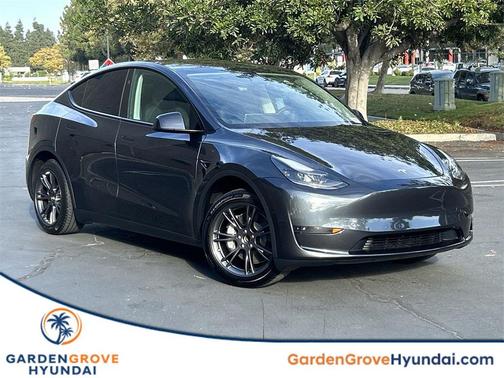 2024 Tesla Model Y Long Range Dual Motor All-Wheel Drive