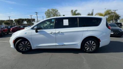 2023 Chrysler Pacifica Hybrid Limited