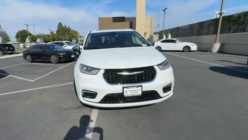 2023 Chrysler Pacifica Hybrid Limited