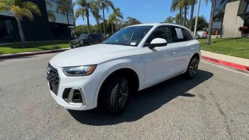 2022 Audi Q5 45 S line Premium Plus