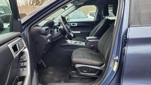 Blue 2021 Ford Explorer XLT