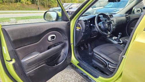 2015 Kia Soul Base