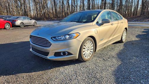 2016 Ford Fusion Energi SE Luxury