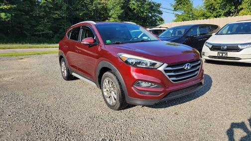 2017 Hyundai TUCSON SE Plus