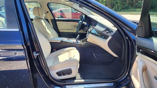 2015 BMW 528 528i 4dr Sedan