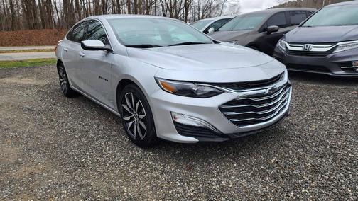 Silver Ice Metallic 2020 Chevrolet Malibu FWD RS
