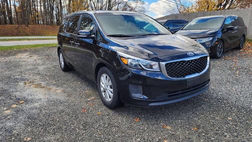 2017 Kia Sedona LX