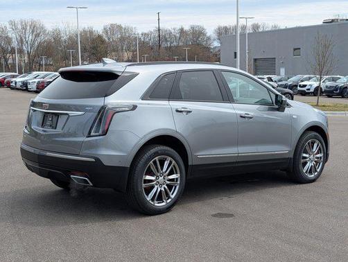 Argent Silver Metallic 2026 Cadillac XT5 Sport
