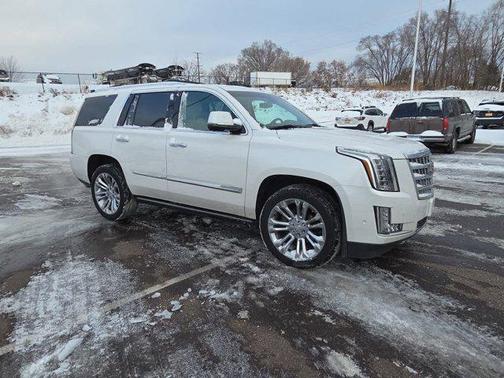 2018 Cadillac Escalade Premium Luxury