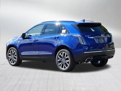 2025 Cadillac XT5 Sport