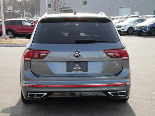 2022 Volkswagen Tiguan 2.0T SEL R-Line 4MOTION