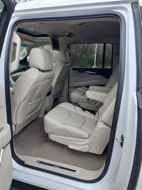 2019 Cadillac Escalade ESV Premium Luxury