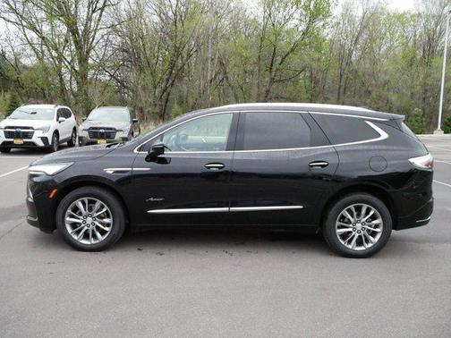 2022 Buick Enclave AWD Avenir