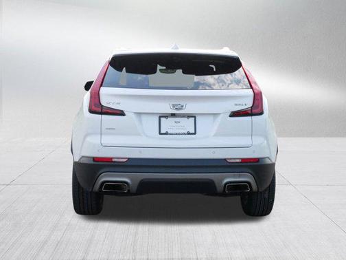 2022 Cadillac XT4 Premium Luxury