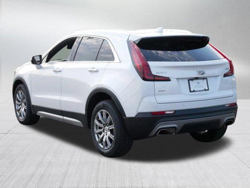 2022 Cadillac XT4 Premium Luxury
